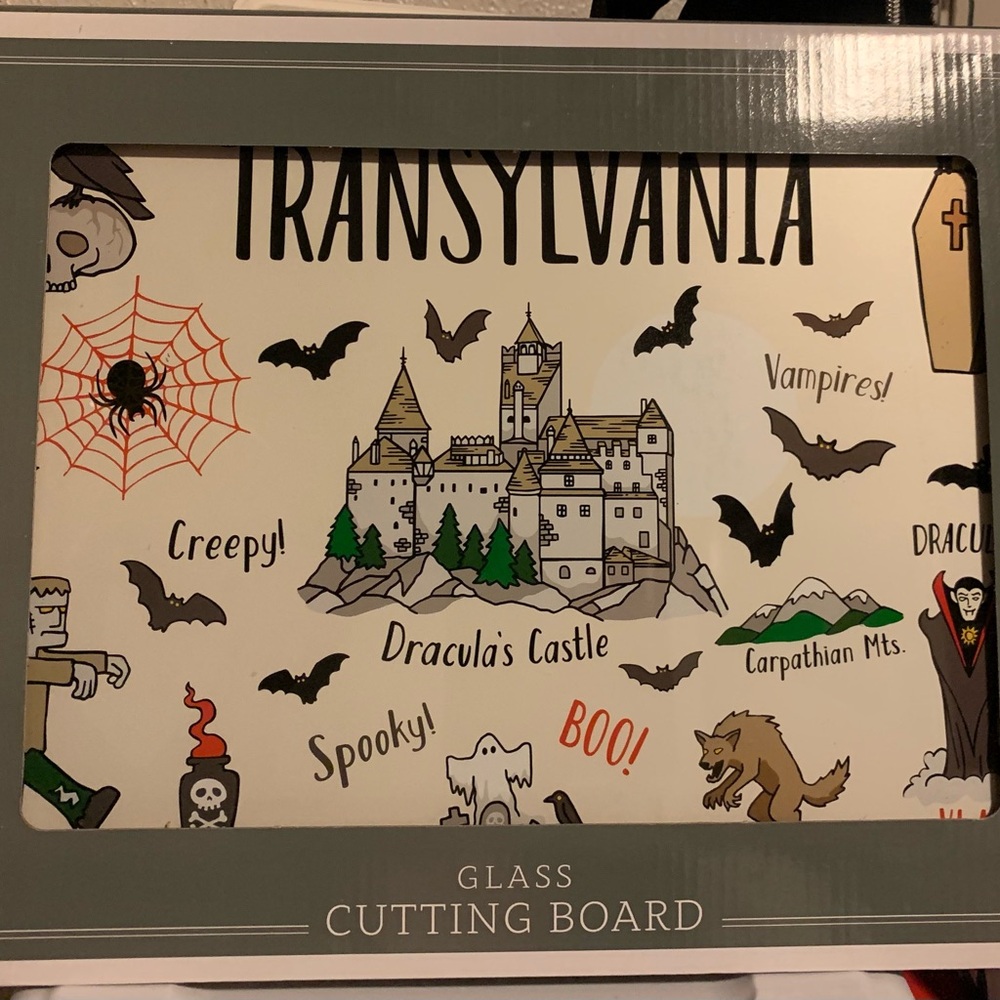 🎃☠️NEW☠️🎃Transylvania Glass Cutting Board Halloween Werewolves Vampires Bats